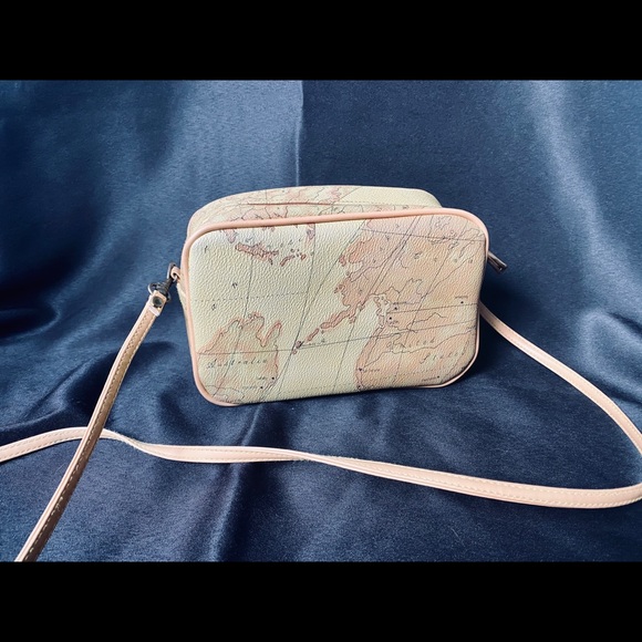 Allan Edward World Map w/ beige Leather Crossbody - Picture 3 of 3